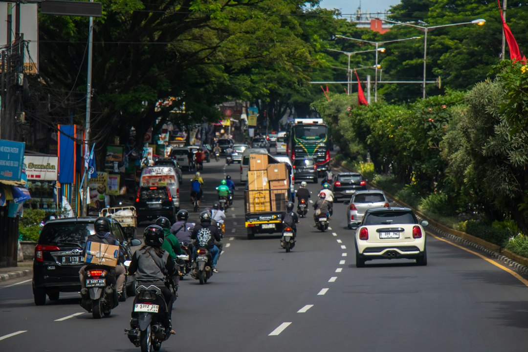 Ilustrasi mobilitas listrik di Indonesia